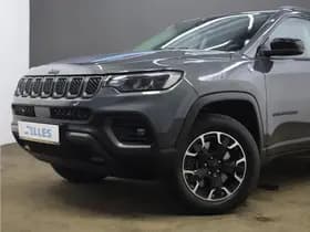 Jeep Compass 4xe 240 Plug-in Hybrid Trailhawk thumbnail 3