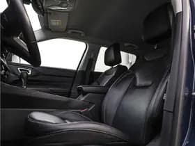 Jeep Compass 4xe 240 Plug-in Hybrid Electric S thumbnail 36