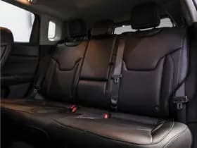 Jeep Compass 4xe 240 Plug-in Hybrid Electric S thumbnail 7