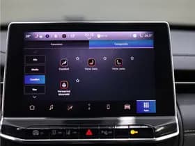 Jeep Compass 4xe 240 Plug-in Hybrid Electric S thumbnail 9