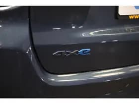 Jeep Compass 4xe 240 Plug-in Hybrid Electric S thumbnail 26