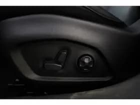 Jeep Compass 4xe 240 Plug-in Hybrid Electric S thumbnail 38