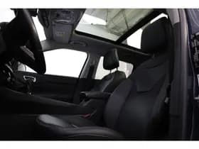 Jeep Compass 4xe 240 Plug-in Hybrid Electric S thumbnail 6