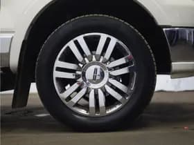 Lincoln MARK LT 5.4L V8 4x4 thumbnail 16