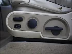 Lincoln MARK LT 5.4L V8 4x4 thumbnail 23