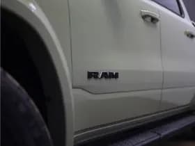 Dodge Ram 1500 2025 3.0L HURRICANE LARAMIE Night thumbnail 19