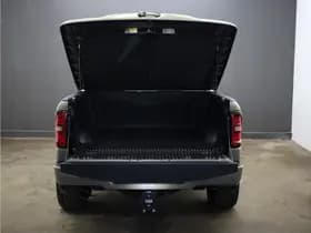 Dodge Ram 1500 2025 3.0L HURRICANE LARAMIE Night thumbnail 28