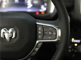 Dodge Ram 1500 2025 3.0L HURRICANE LARAMIE Night thumbnail 34