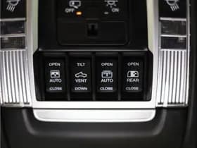 Dodge Ram 1500 2025 3.0L HURRICANE LARAMIE Night thumbnail 43