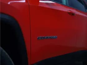 Jeep Compass 4xe 190 Plug-in Hybrid Electric Limited thumbnail 15