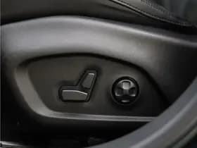 Jeep Compass 4xe 190 Plug-in Hybrid Electric Limited 80th Anniversary thumbnail 12