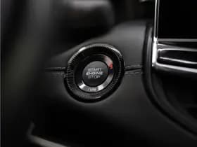 Jeep Compass 4xe 190 Plug-in Hybrid Electric Limited 80th Anniversary thumbnail 17