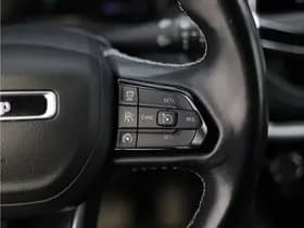 Jeep Compass 4xe 190 Plug-in Hybrid Electric Limited 80th Anniversary thumbnail 9