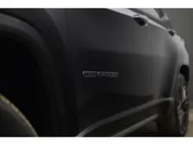 Jeep Compass 4xe 240 Plug-in Hybrid Electric S thumbnail 18