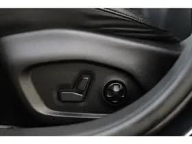 Jeep Compass 4xe 240 Plug-in Hybrid Electric S thumbnail 30