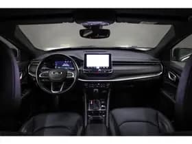 Jeep Compass 4xe 240 Plug-in Hybrid Electric S thumbnail 6