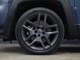 Jeep Renegade 4xe 240 Plug-in Hybrid Electric S thumbnail 29