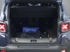 Jeep Renegade 4xe 240 Plug-in Hybrid Electric S thumbnail 34
