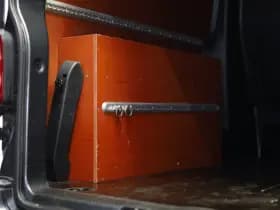 Volkswagen Transporter 2.0 TDI L2H1 DC Highline thumbnail 32