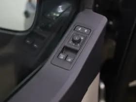 Volkswagen Transporter 2.0 TDI L2H1 DC Highline thumbnail 8