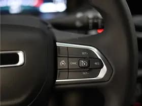 Jeep Compass 4xe 190 Plug-in Hybrid Electric Night Eagle thumbnail 7