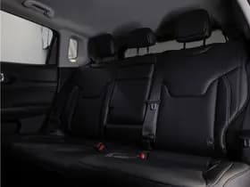 Jeep Compass 4xe 240 Plug-in Hybrid Electric S thumbnail 35