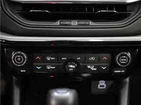 Jeep Compass 4xe 240 Plug-in Hybrid Electric S thumbnail 7