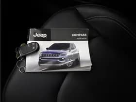 Jeep Compass 4xe 240 Plug-in Hybrid Electric S thumbnail 10