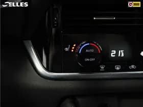 Nissan Qashqai thumbnail 17