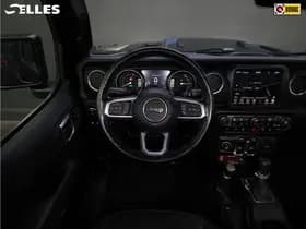 Jeep Wrangler thumbnail 6