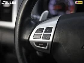 Mitsubishi Outlander thumbnail 32