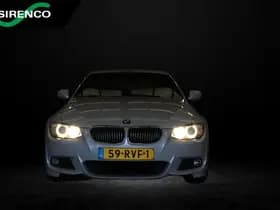 BMW 320i thumbnail 11