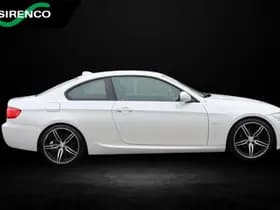 BMW 320i thumbnail 12