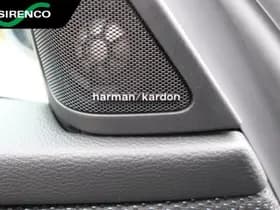 BMW 320i thumbnail 16