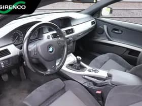 BMW 320i thumbnail 41