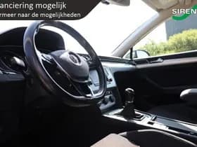 Volkswagen Passat thumbnail 21