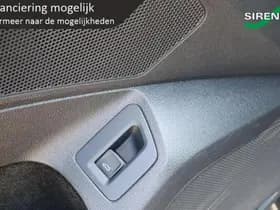 Volkswagen Passat thumbnail 36