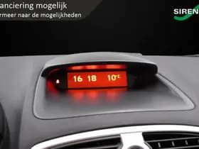 Renault Clio thumbnail 16