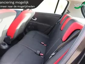 Renault Clio thumbnail 26