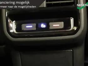 Volkswagen Passat thumbnail 32