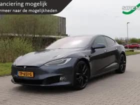 Tesla Model S thumbnail 2