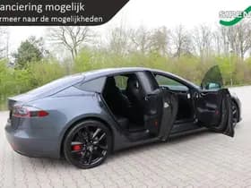 Tesla Model S thumbnail 33