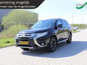 Mitsubishi Outlander thumbnail 2
