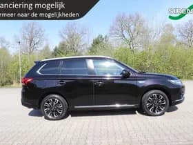 Mitsubishi Outlander thumbnail 11