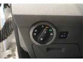 Volkswagen Transporter 2.0 TDI L2H1 airco cruise app connect trekhaak 150 pk !! thumbnail 17