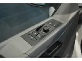 Volkswagen Transporter 2.0 TDI L2H1 navi airco cruise pdc trekhaak 110 pk !! thumbnail 14