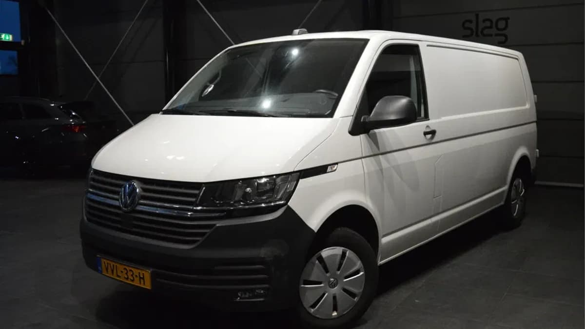 Volkswagen Transporter 2.0 TDI L2H1 navi airco cruise pdc trekhaak 110 pk !! — foto 1