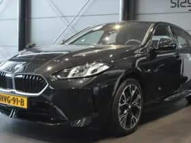 BMW 1-serie 120 M Sport navi camera led pdc cruise 18 inch !! thumbnail 2