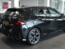 BMW 1-serie 120 M Sport navi camera led pdc cruise 18 inch !! thumbnail 4