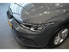 Volkswagen Golf 1.0 eTSI Life navi clima cruise led pdc !! thumbnail 9